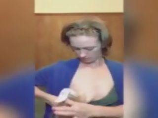 Pumping prsi mleko: brezplačno brezplačno pumping mleko seks posnetek mov 43
