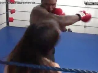 Negru bărbat box beast vs micuta alb tineri femeie ryona