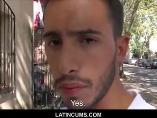 Гетеросексуал латино красунчик хлопець трахкав для готівка