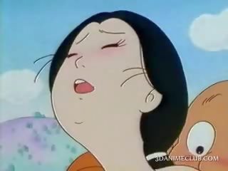 Dojrzała anime azjatyckie pieprzony na zewnątrz przez jej pełne pasji youngster